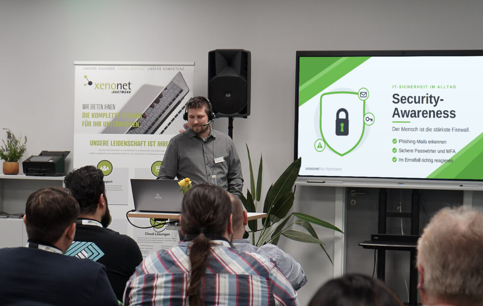 Live-Vortrag zur Security-Awareness bei xenonet